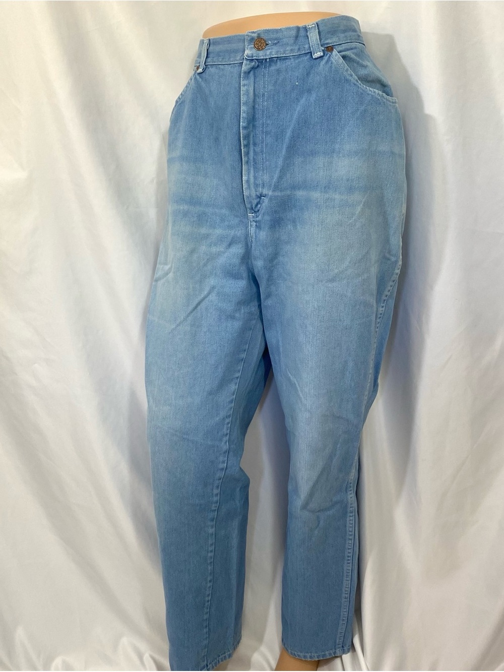 Women’s Vintage 80’s Sears High Waisted Mom Jeans 31 inches waist